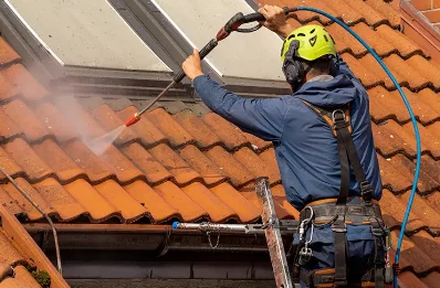 Démoussage et hydrofuge de toiture à Étréchy